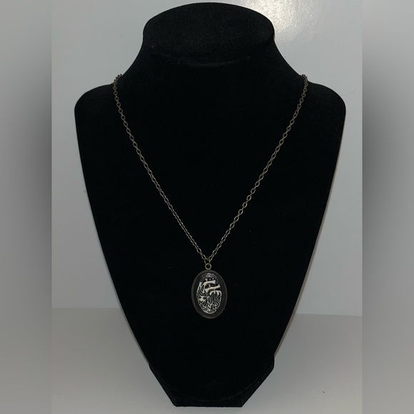 Necklace - Picture 7 of 8